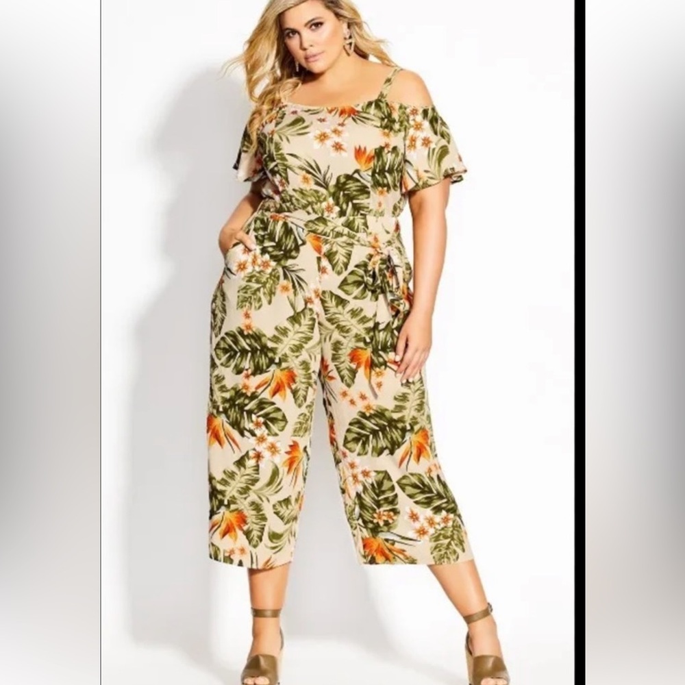 City Chic Maui Floral Jumpsuit/Preloved Excellent Condition Size 16